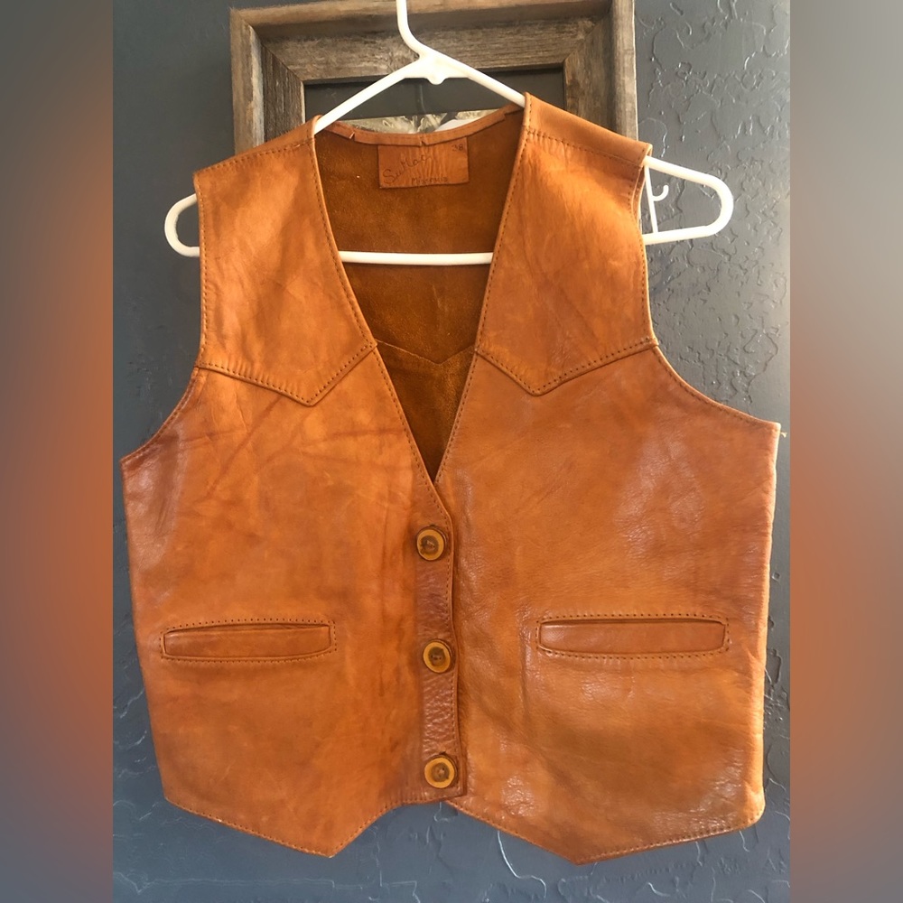 Women’s western style leather vest